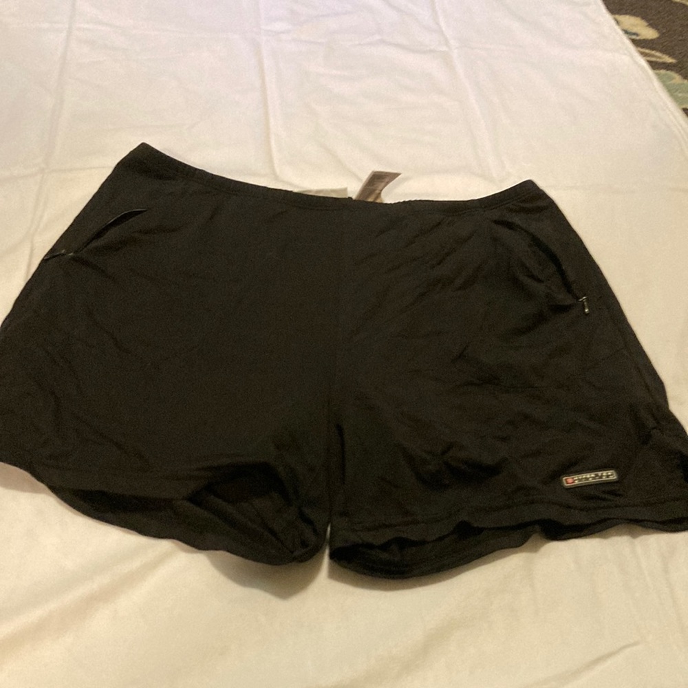 Wilson’s Hyper tek systems layered shorts size L